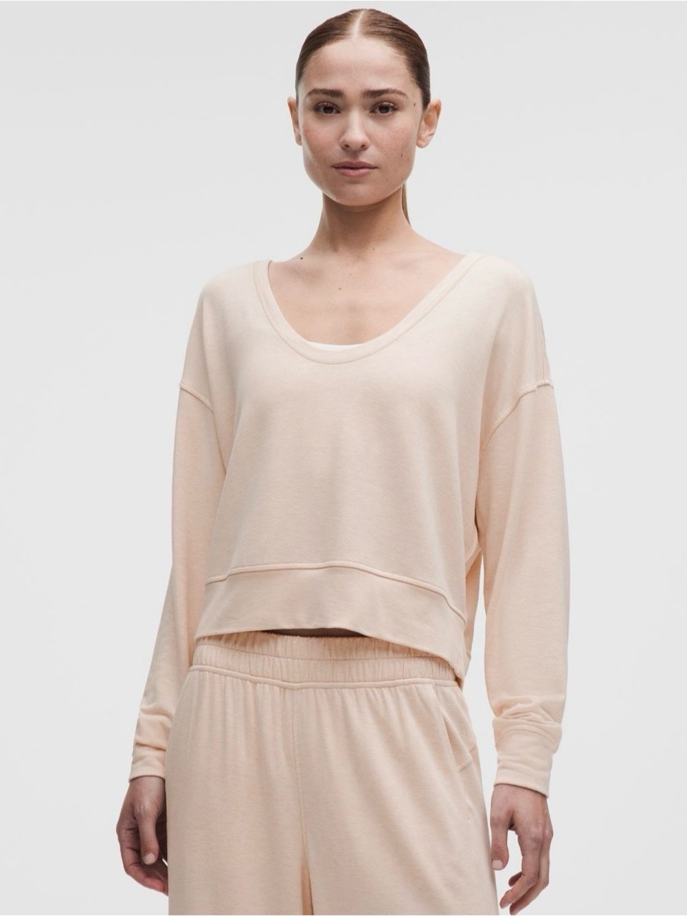 Lululemon Be Calm Scoop Neck Pullover in Heathered BreakfastTea- Size Medium